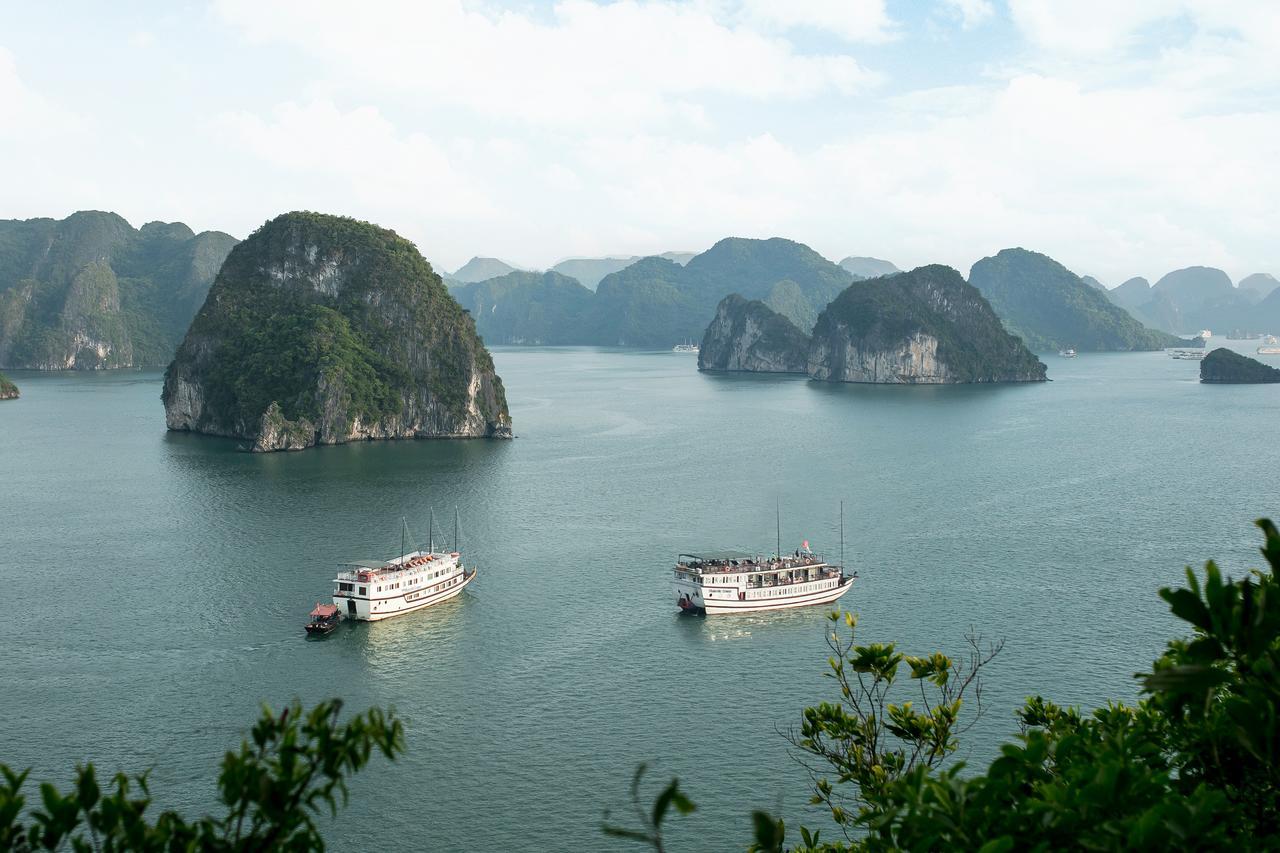 Halong Majestic Legend Cruise Hotel Ha Long Exterior foto