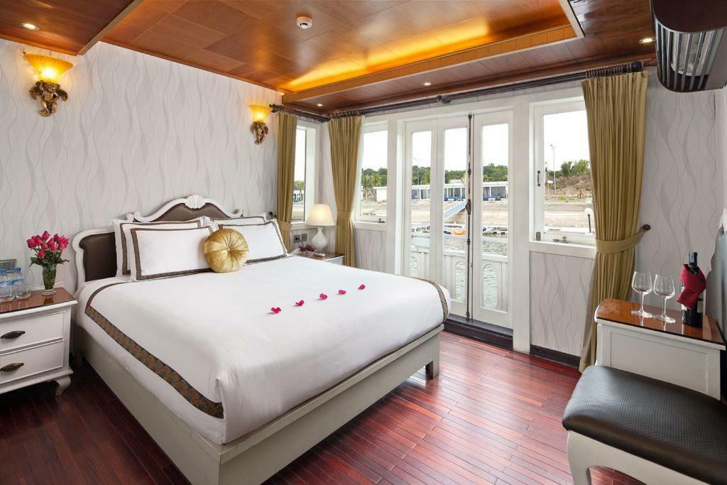 Halong Majestic Legend Cruise Hotel Ha Long Exterior foto
